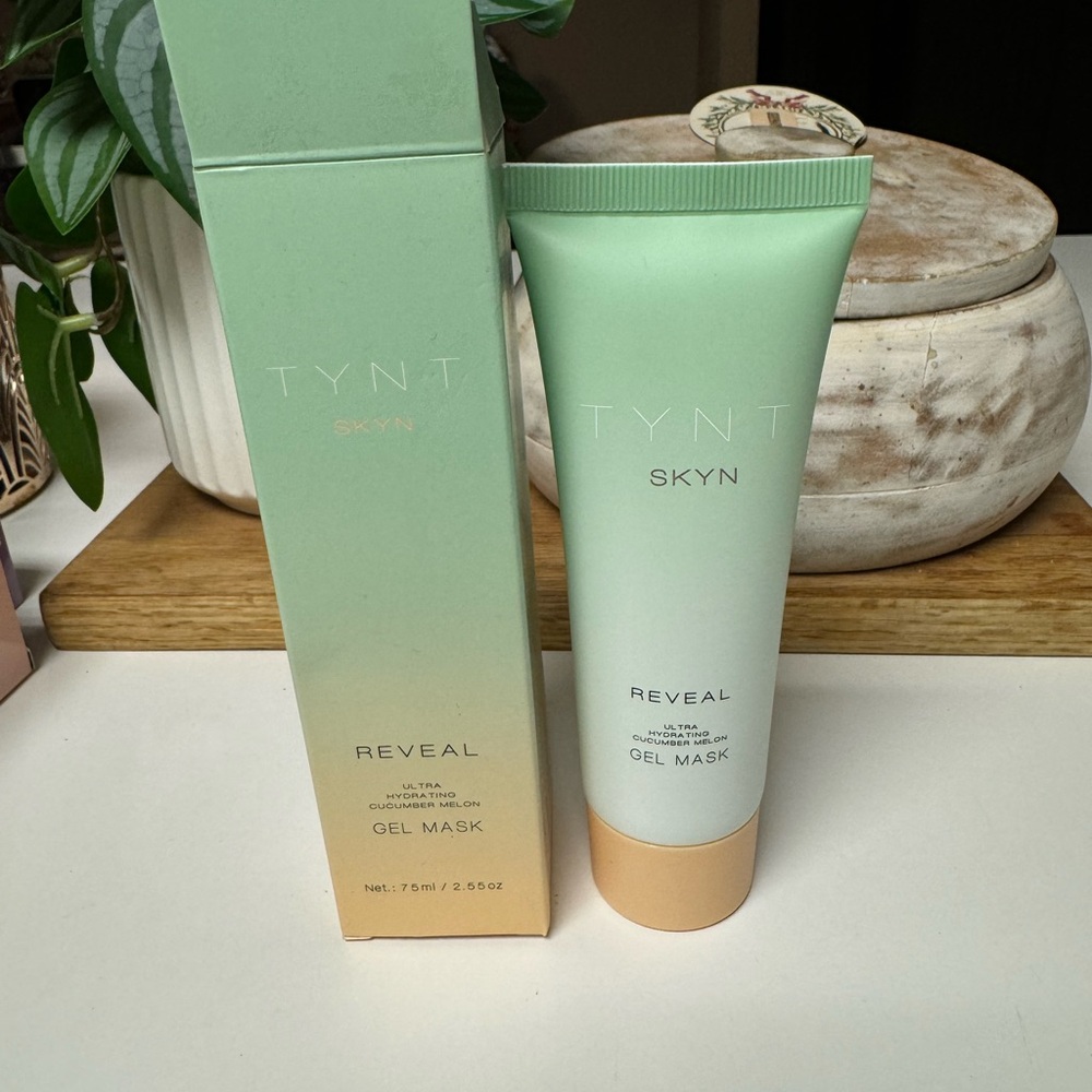 Tynt Beauty Reveal Ultra Hydrating Cucumber Melon Gel Mask